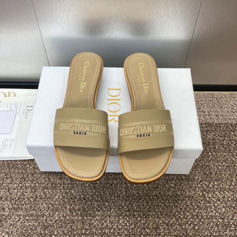 ch**an D*or slippers